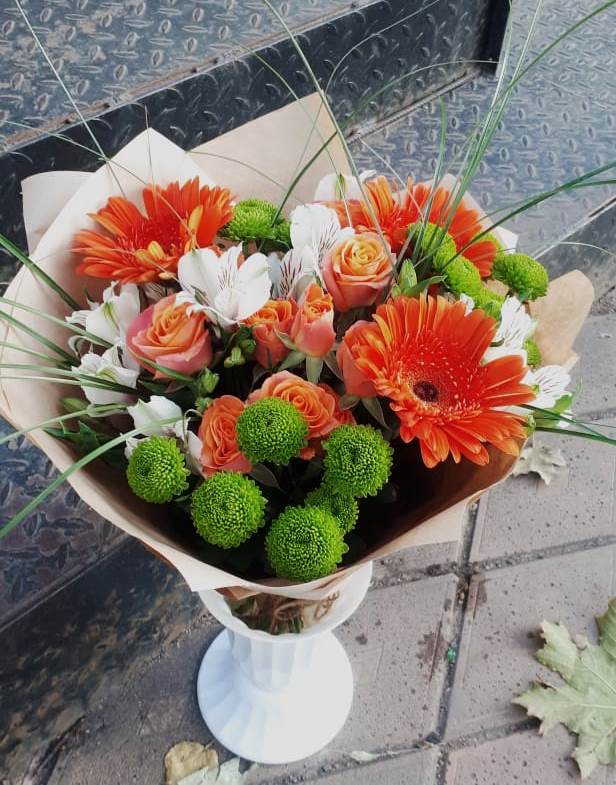 Букет цветов из: Герберы, Хризантемы, Альстромерии и Розы в Ольгино