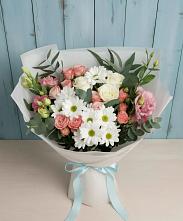 Букет цветов из:  Розы, Лизиантусы и Хризантемы в Ольгино