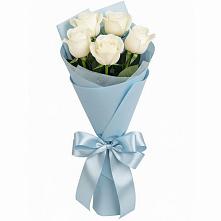 Букет 5 Белых роз Проуд в Ольгино