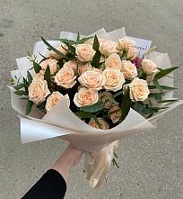 Букет Кремовые розы Латте в Ольгино