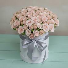 Цветочная композиция из Розы в шляпной коробке в Ольгино