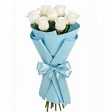 Букет 7 белых роз Проуд в Ольгино