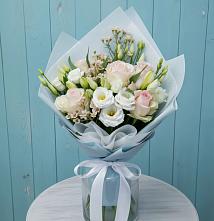Букет цветов из:  Розы и Лизиантусы в Ольгино