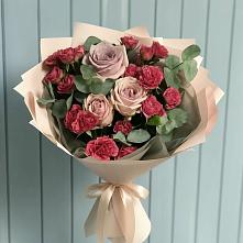 Букет цветов из:  Гвоздики и Розы в Ольгино